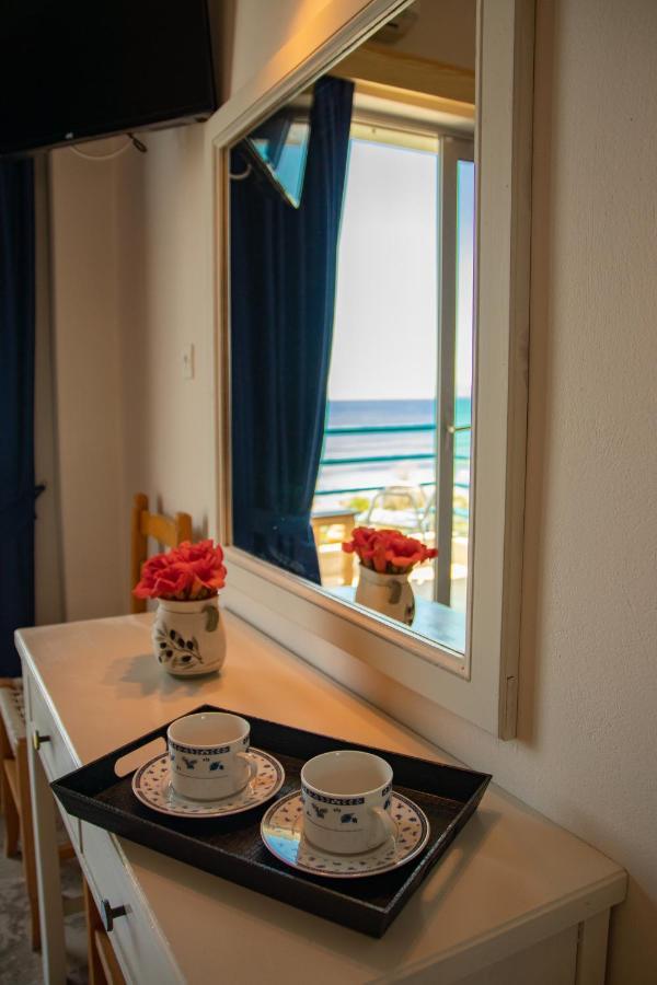De La Plage Hotel Koroni Buitenkant foto