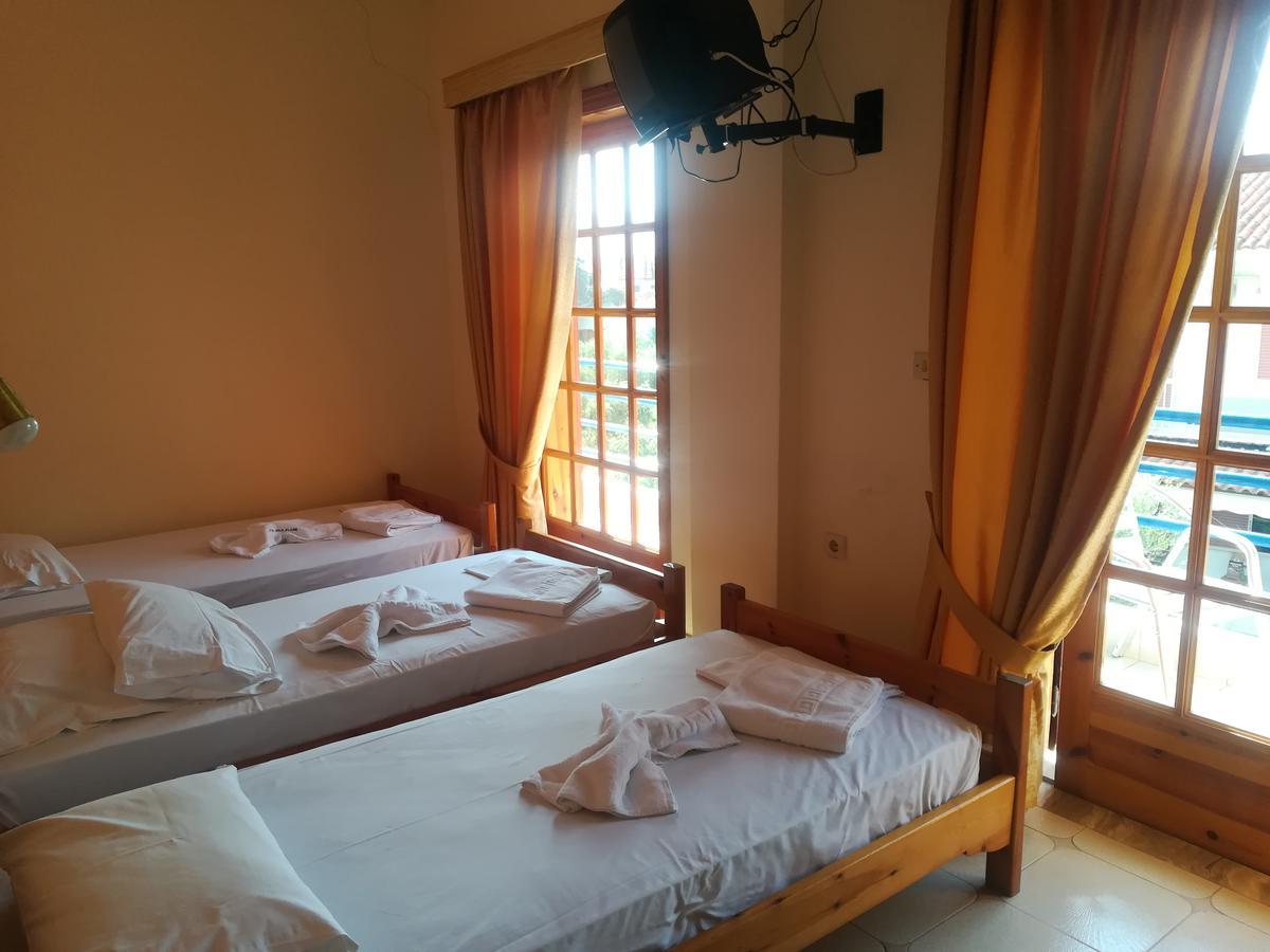 De La Plage Hotel Koroni Buitenkant foto
